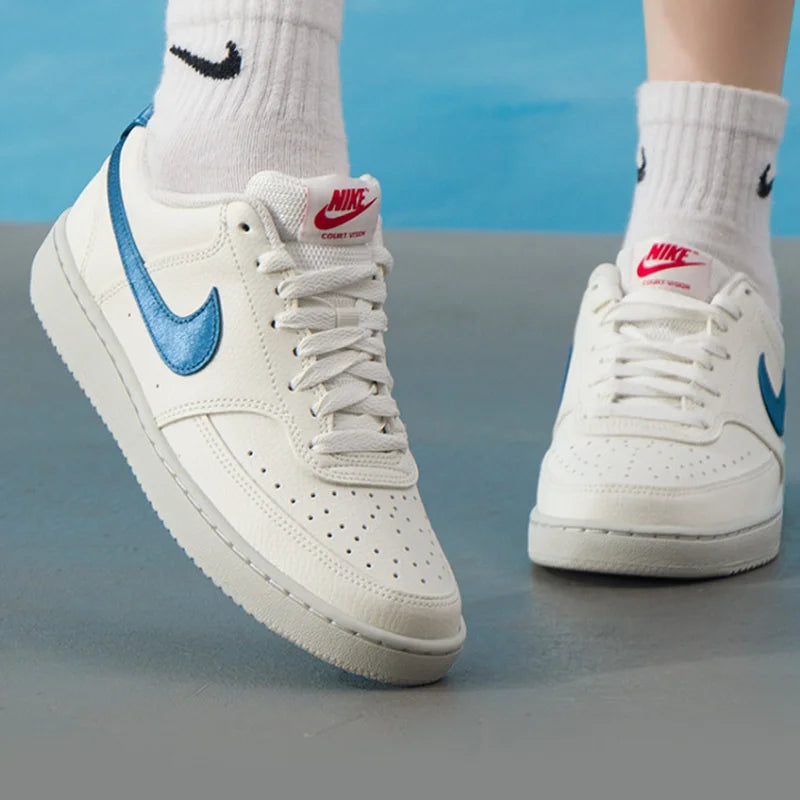 Autentiche sneakers Nike Court Vision Low da donna: minimaliste, versatili, da esterno, traspiranti e casual IM7799-133