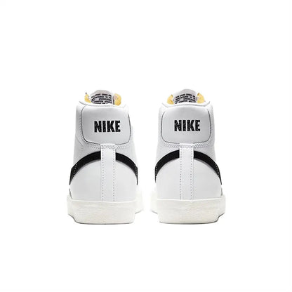 Tenisky Nike Blazer – klasický retro design, odolné a pohodlné pro každodenní nošení CZ1055-100