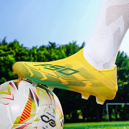 Nouvelles chaussures de football pour hommes, crampons de haute qualité, bottes de football pour terrain en herbe, idéales pour les matchs en extérieur, baskets légères mi-hautes, très vendues, antidérapantes, pour l'e