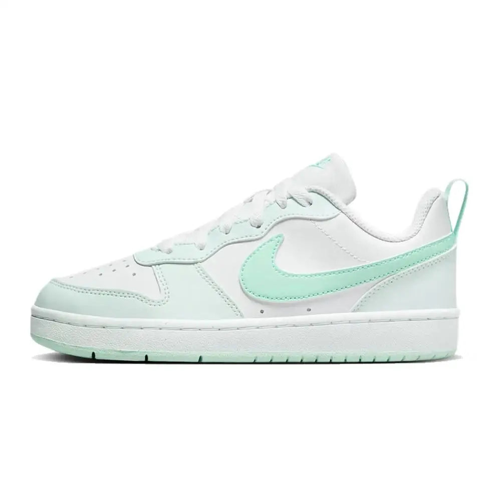 Nike COURT: sneakers da donna eleganti, versatili e comode: casual, antiscivolo, resistenti, nei colori bianco e verde menta FZ3539-100