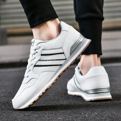 Jesienne buty sportowe męskie, płaskie buty do biegania, białe, trwałe, klasyczne buty casualowe, niskie, modne buty trekkingowe i do chodzenia