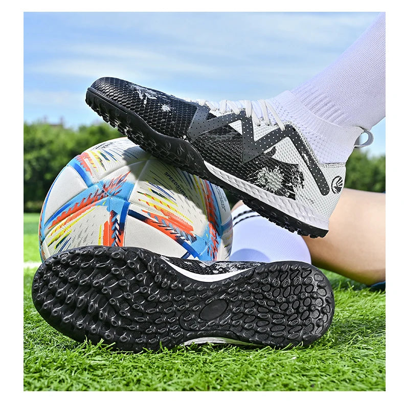 Men New TF Football Boots Society Professional Comfortable Top Quality Male Soccer Shoes Adult Casual Ultralight Football Shoes