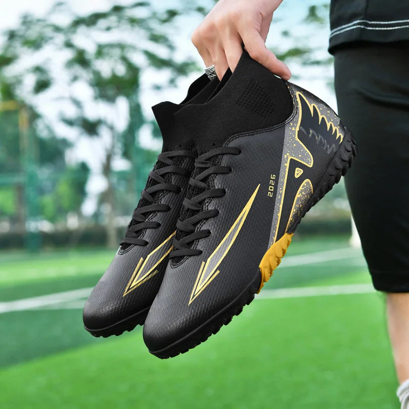 Nouvelles chaussures de football pour hommes, chaussures de soccer de haute qualité pour l'extérieur, chaussures de sport ultralégères pour l'intérieur, chaussures de sport antidérapantes à cheville haute, chaussures d