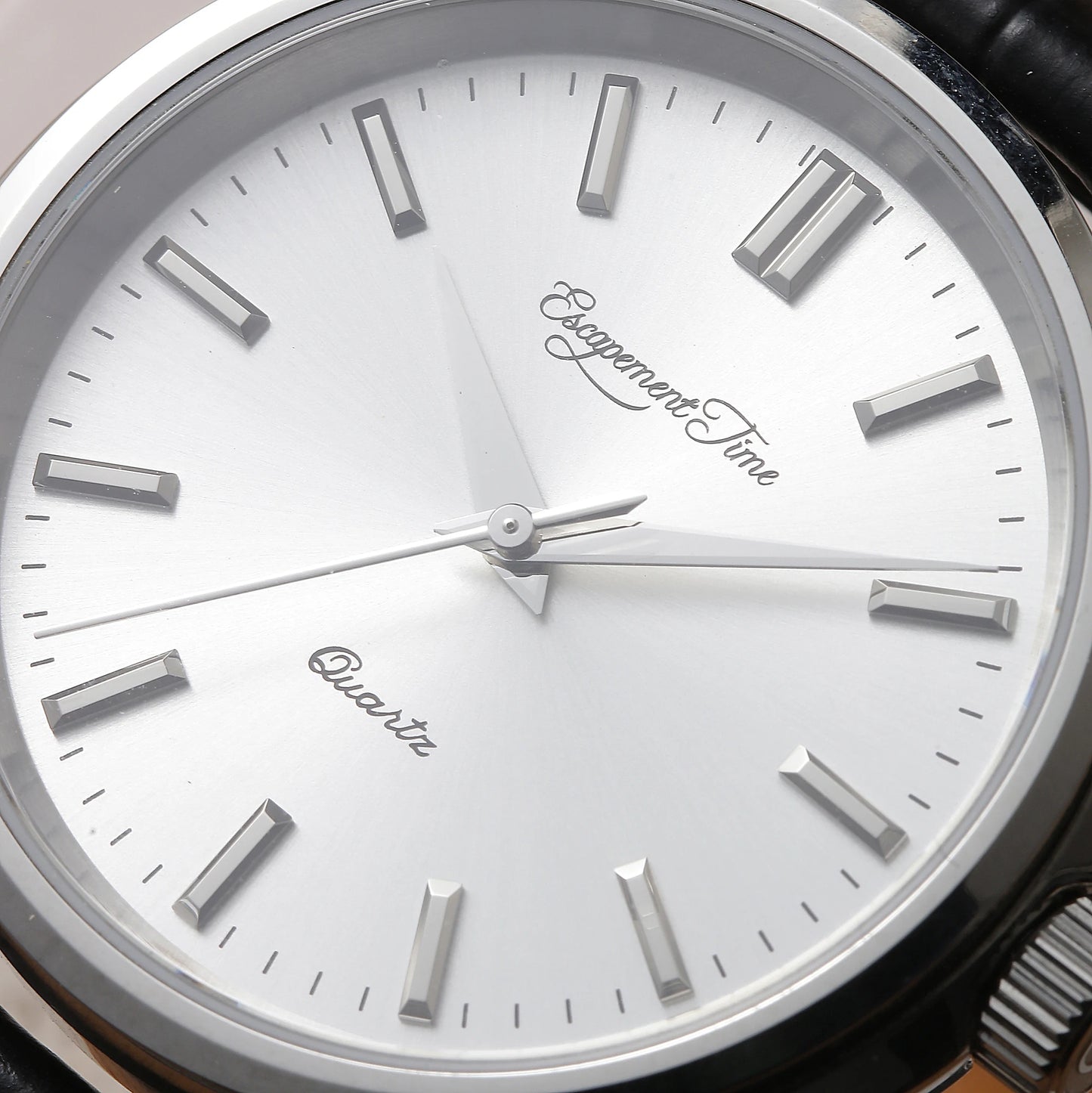 Escapement Time Quartz Watch 40mm Case VH31 Heat Treatment Hand
