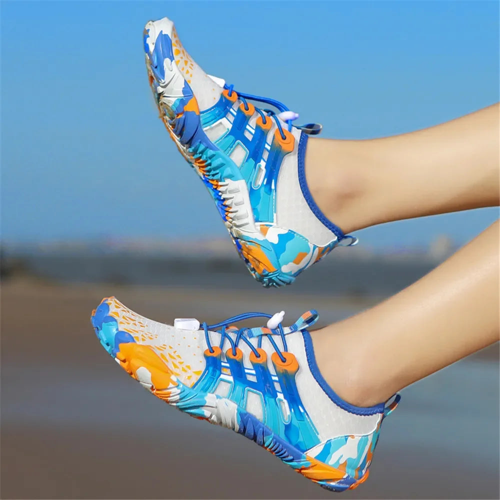 Men's and women's water shoes, upstream wading swimming barefoot five-finger aqua shoes, colorful beach seaside light unisex sneakers new
