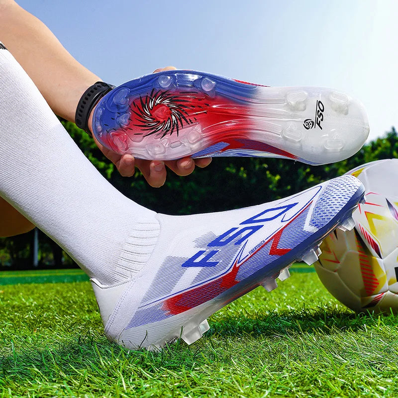 Nouvelles chaussures de football pour hommes, crampons pour terrain en herbe, de haute qualité, antidérapantes, légères, mi-hautes, pour les matchs en extérieur, chaussures de sport, très vendues pour l'entraînement.