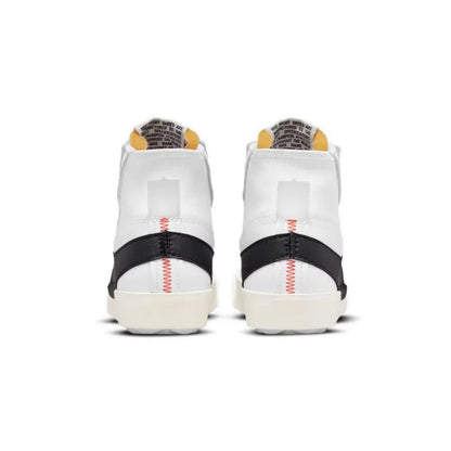 Nike Blazer Unisex-sneakers, klassisk retrodesign, slitstark och bekväm för vardagsbruk DD3111-100