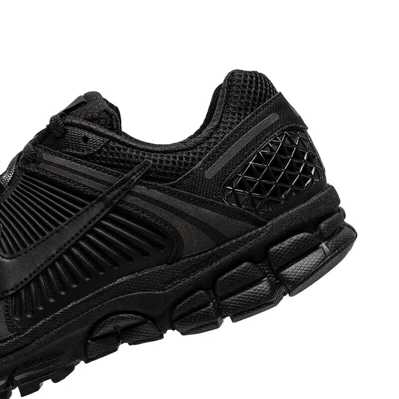 Alkuperäiset NIKE ZOOM VOMERO 5 miesten juoksukengät