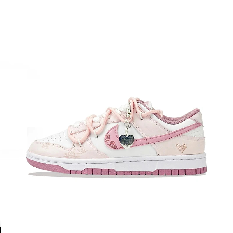 Räätälöidyt lenkkarit Nike Dunk Low Honey Rose, käsinmaalatut sydämet, muodikkaat, monipuoliset, pehmustetut ja kulutusta kestävät naisten kengät