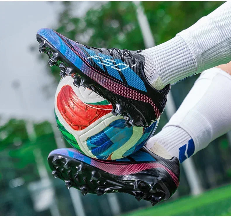 Nouvelles chaussures de football pour hommes, chaussures de soccer pour terrain en herbe, chaussures d'entraînement, chaussures de sport ultralégères, chaussures de match professionnelles, baskets antidérapantes unisexes.