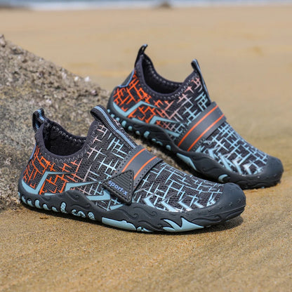 New children's boys and girls beach quick diving shoes, Qianjiang swimming shoes, indoor fitness floor shoes, bathroom shoes, sizes 29-38