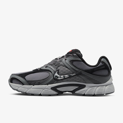 Nike Authentic V5 RNR SE miesten pehmustetut, kulutusta kestävät urheilukengät IM6769-068