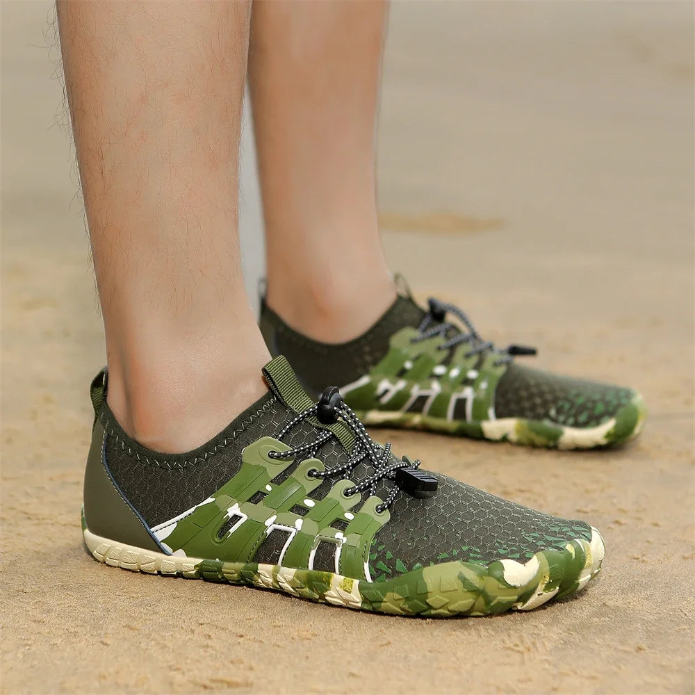 Men's and women's water shoes, upstream wading swimming barefoot five-finger aqua shoes, colorful beach seaside light unisex sneakers new