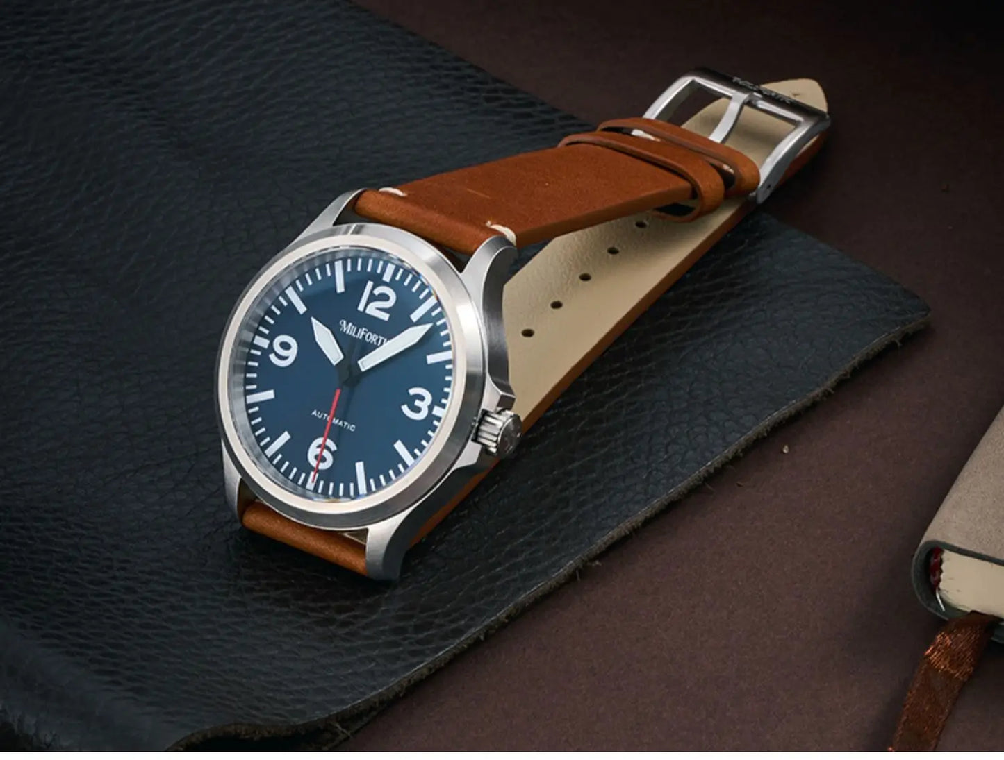Milifortic Military Watch 39mm NH38 Automatic Mechanical Movement Retro Sapphire Crystal BGW9 Lume Leather Strap 10Bar Watch for Men