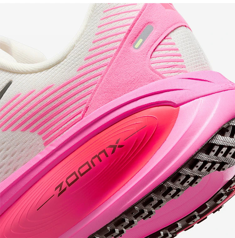 Aito Nike Vomero 18 miesten pehmustetut juoksukengät IB7315-100