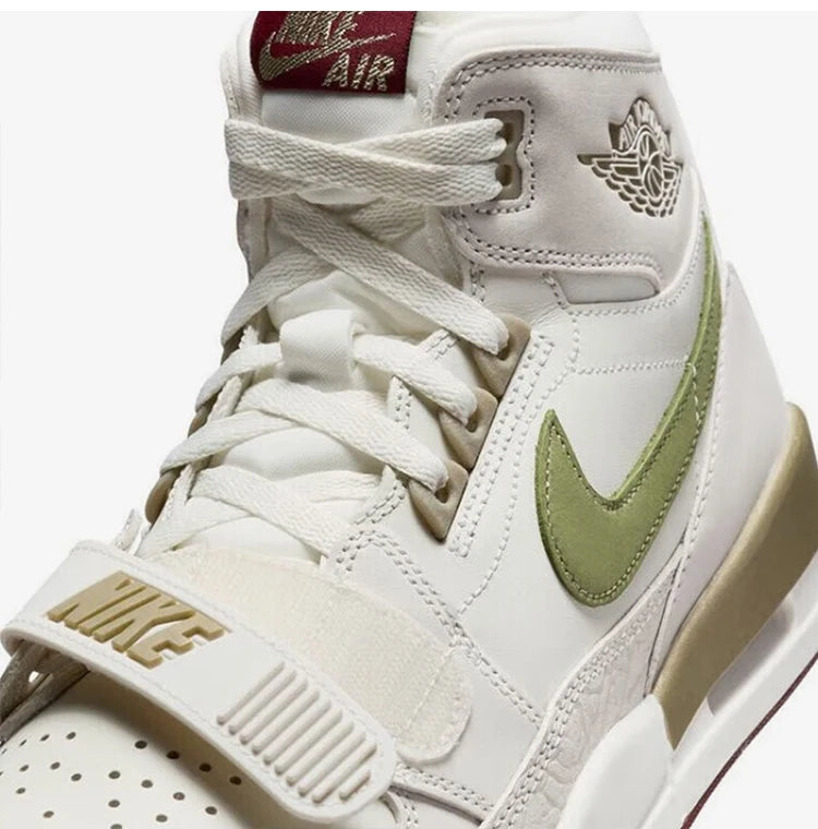 Nike:n aidot Air Jordan -miesten korkeavartiset, kestävät vapaa-ajan kengät HF0745-131