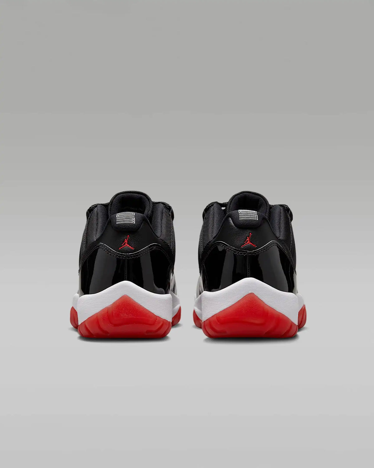 Jordan Air Jordan 11 Retro Low Bred, mukava ja monipuolinen koripallokenkä FV5121-006
