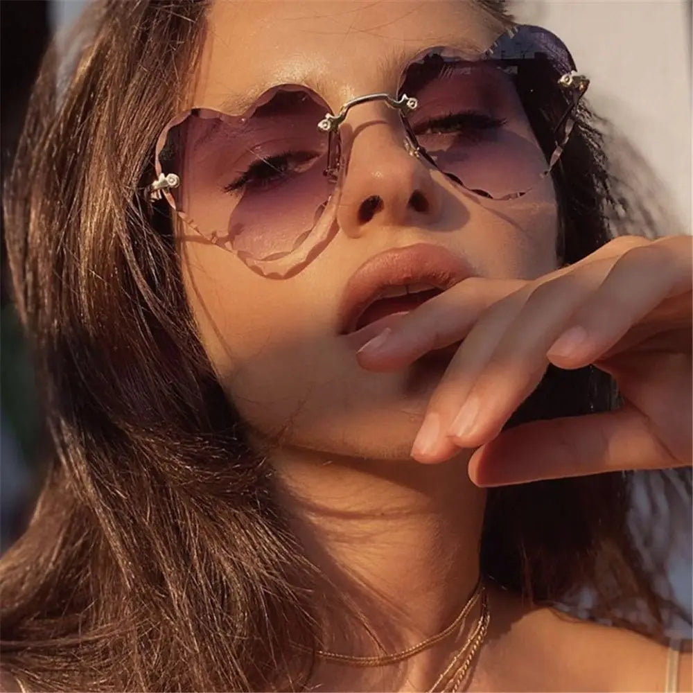 Ochelari de soare în formă de inimă, cu ramă metalică fără ramă, lentile degradate, ochelari de soare „Love Heart” pentru femei, protecție UV400