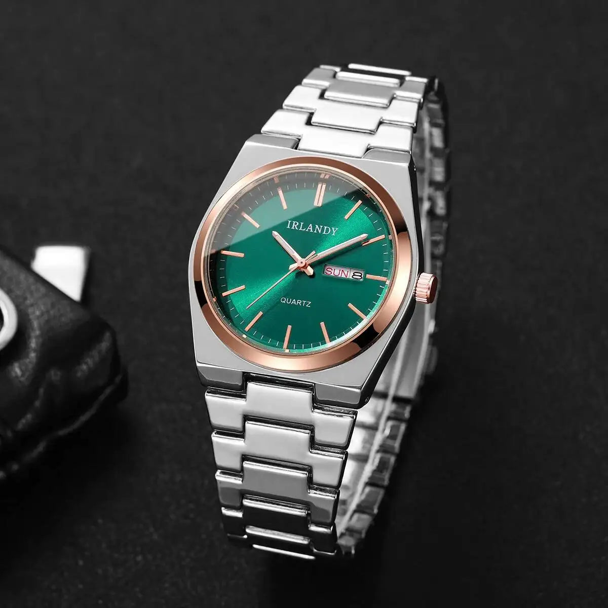 Luxury Mens Calendar Quartz Wristwatches Fashion Men Business Watches Clock Gift Reloj Hombre（Without Box）