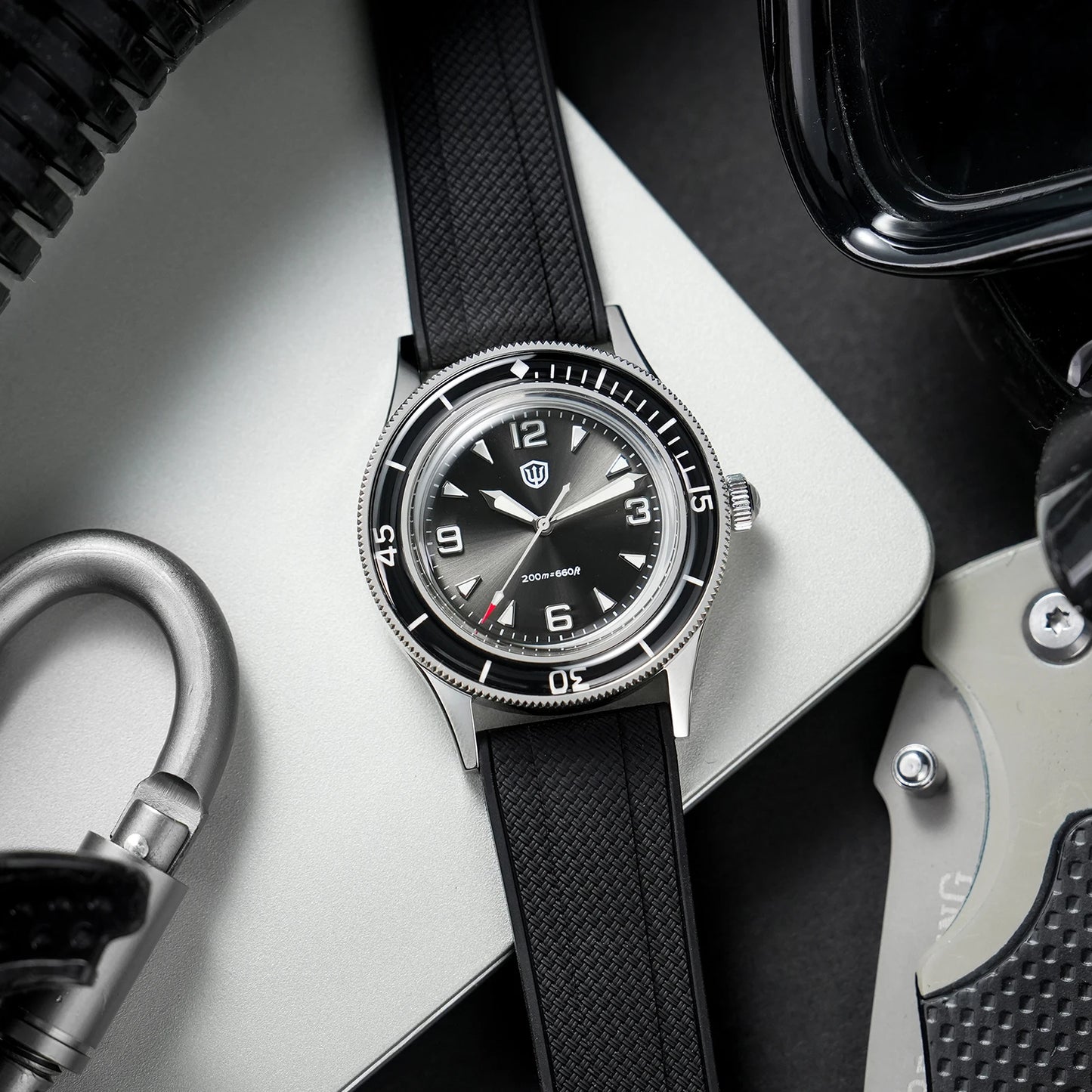 Watchdives WD50Q 38mm Watch Stainless Steel VH31 Sweep Seconds Quartz Movement Men Watches Bubble Sapphire Luminous Waterproof