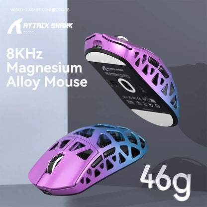 Gaming miška ATTACK SHARK R3 iz magnezijeve zlitine s satasto strukturo, izjemno lahka, 8K Hz, senzor PAW3395, 26000 DPI, ergonomska zasnova