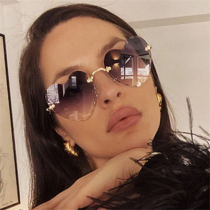 Ochelari de soare în formă de inimă, cu ramă metalică fără ramă, lentile degradate, ochelari de soare „Love Heart” pentru femei, protecție UV400