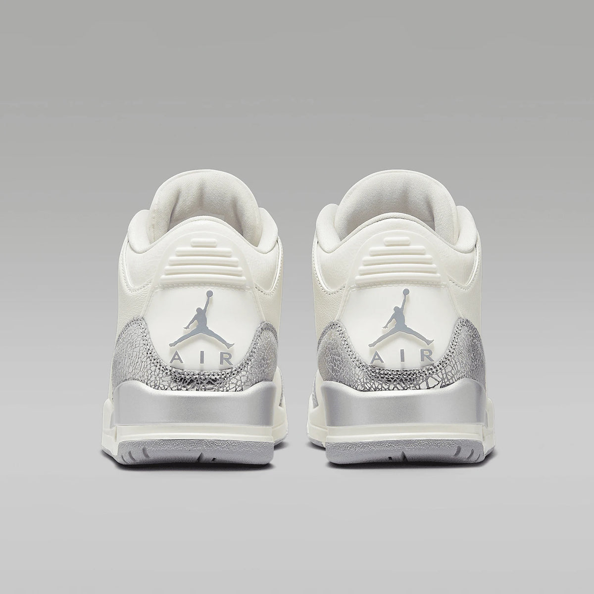 Nike Authentic JORDAN Naisten urheilu- ja harjoittelukengät, keskikorkeat koripallokengät CK9246-100