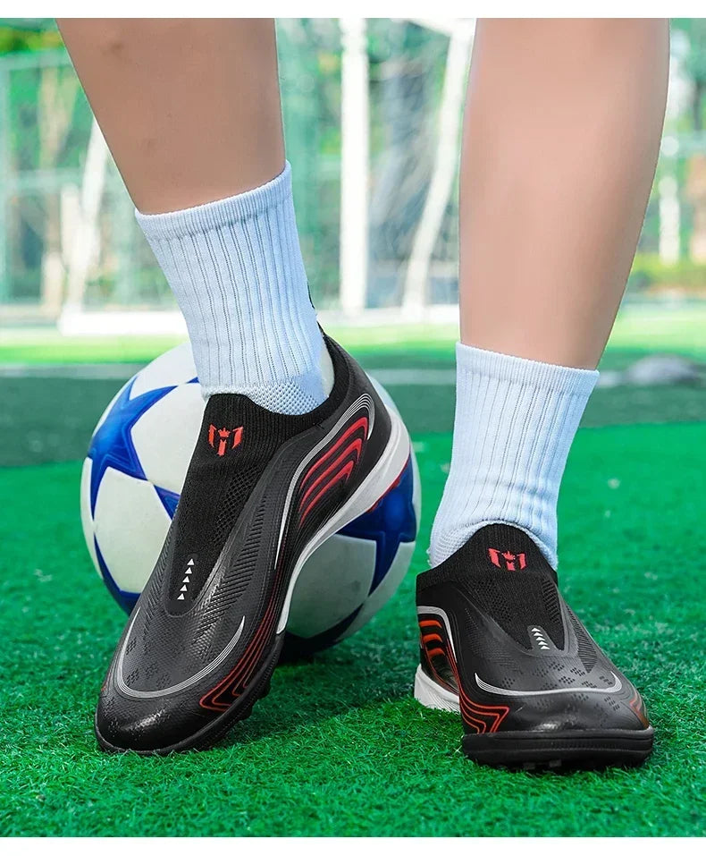 Nouvelles chaussures de football pour hommes, baskets de futsal très populaires, chaussures de football pour matchs sur gazon, entraînement, chaussures de football de haute qualité, crampons antidérapants, pour intérieur