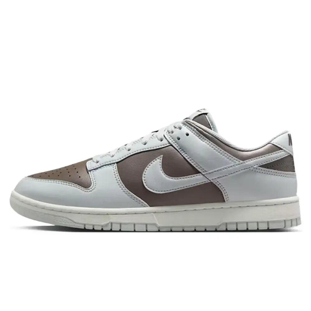 Nike Dunk Low Burgundy: sneakers unisex basse, antiscivolo, resistenti e dal look retrò, modello HQ1965-600