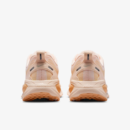 Nike Authentic Vomero 18 naisten matalavartiset, pehmustetut maantiejuoksukengät HM6804-800