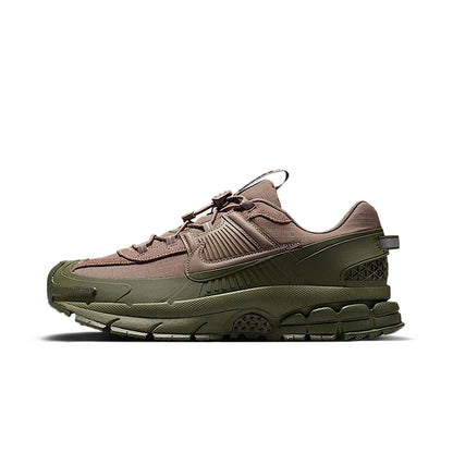 Nike ZOOM VOMERO ROAM Retro módní ležérní běžecké boty pro každodenní nošení a dojíždění, prodyšné, měkké, nízké, pro muže, hnědé FV2295-201