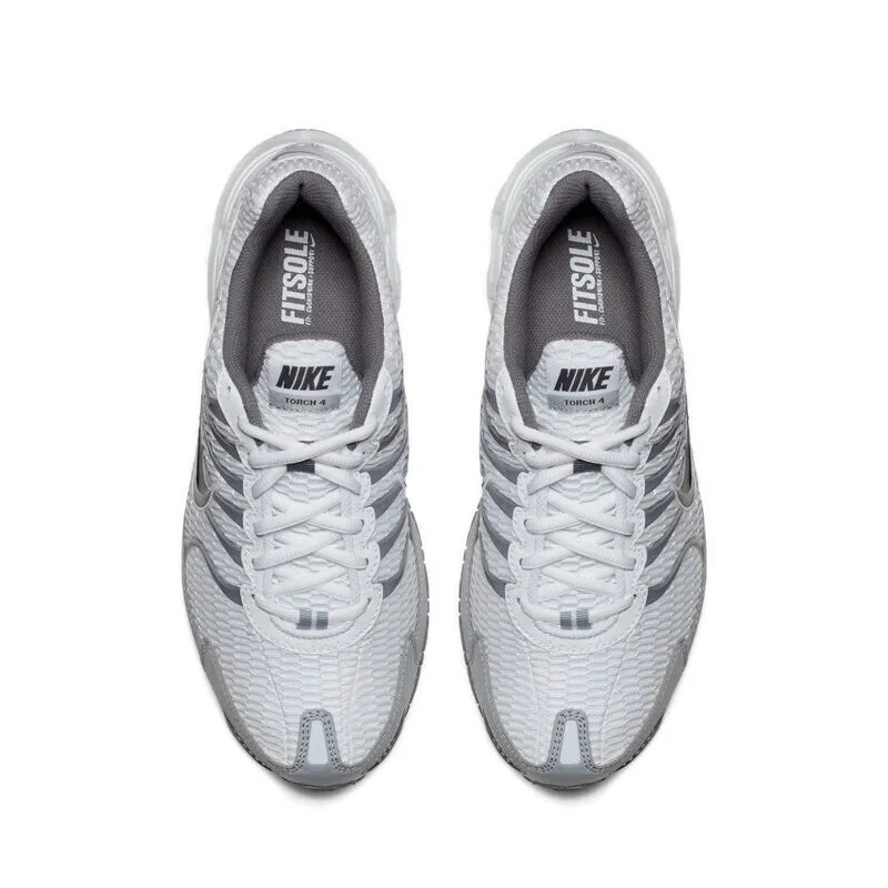 Nové lehké a odolné běžecké boty Nike Air Max Torch 4 s viditelnou vzduchovou polštářovou technologií pro každodenní dojíždění 343846-100