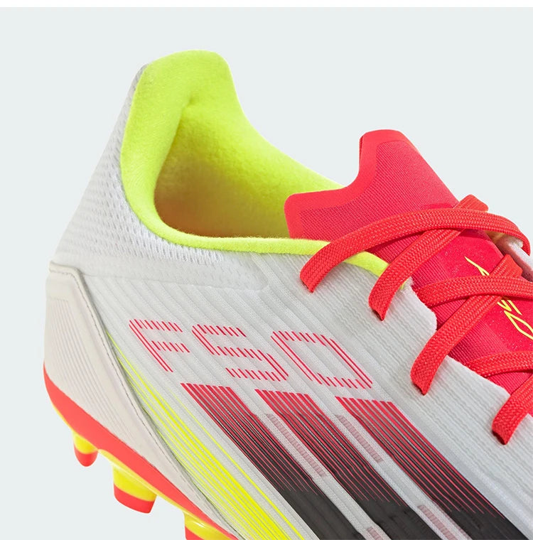 Adidasin aidot uudet unisex-urheilukengät, matalat, pehmustetut muotijalkapallokengät IE1262