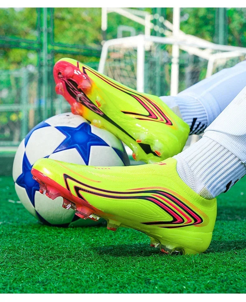 Nouvelles chaussures de football pour hommes, baskets de futsal très populaires, chaussures de football pour matchs sur gazon, entraînement, chaussures de football de haute qualité, crampons antidérapants, pour intérieur
