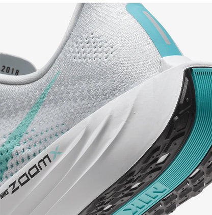 Nike Pegasus Plus -miesten hengittävät verkkokengät FQ7262-001