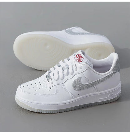 Sneakers casual minimaliste classiche da donna Nike, nuove e originali, HQ3461-191