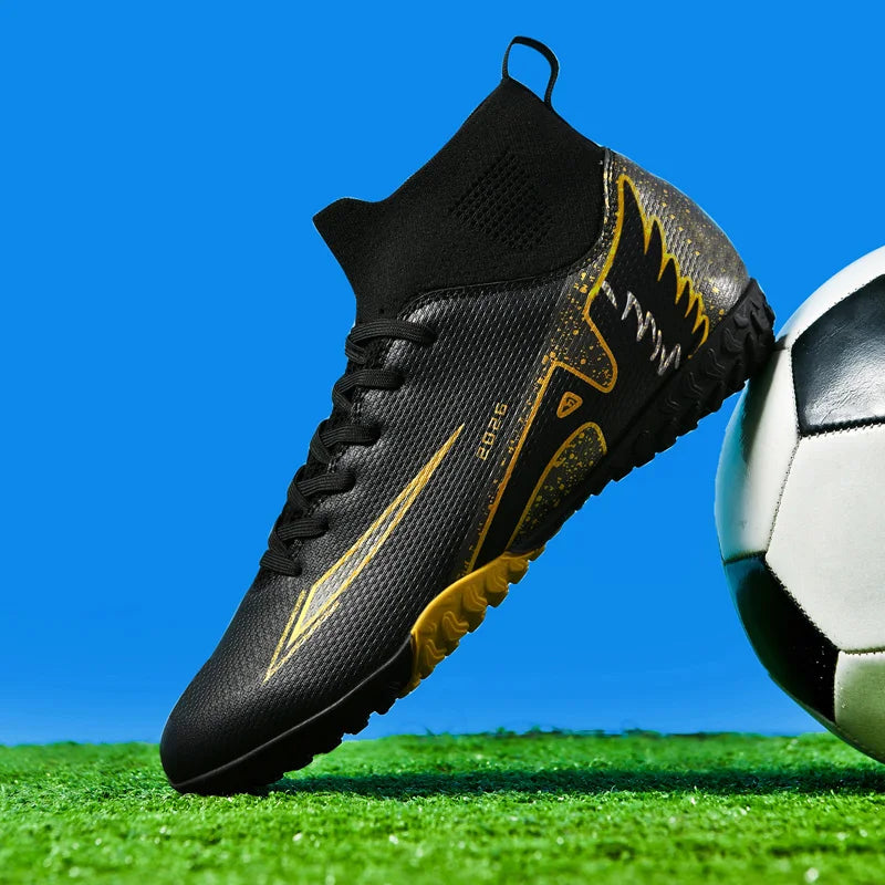 Chaussures de Football pour hommes et femmes, chaussures de sport en plein air, chaussettes ultralégères, antidérapantes, baskets de Futsal, nouvelle mode