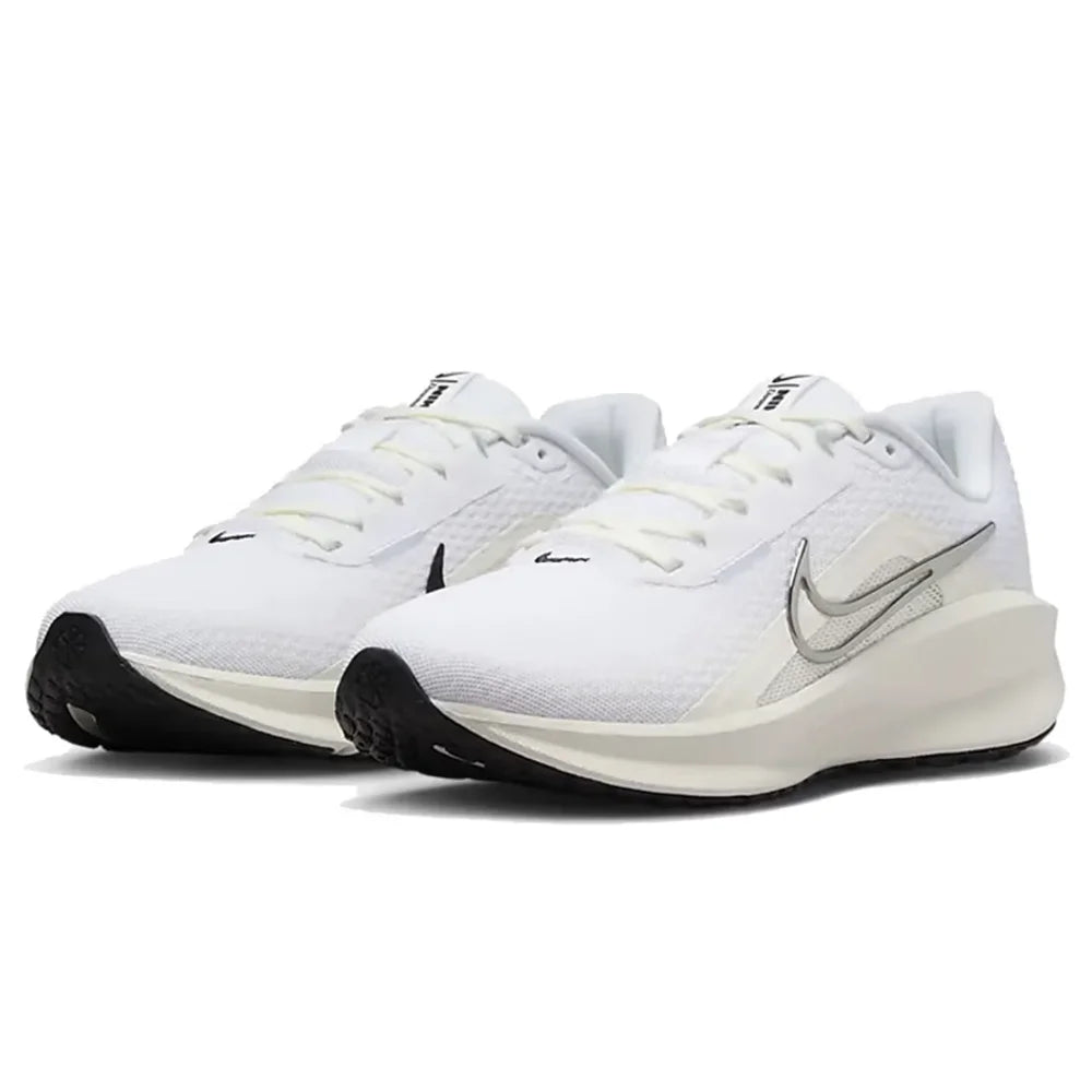 Nike DOWNSHIFTER 13 -juoksukengät – naisten liukumattomat, kestävät ja hengittävät urheilukengät FD6476-100