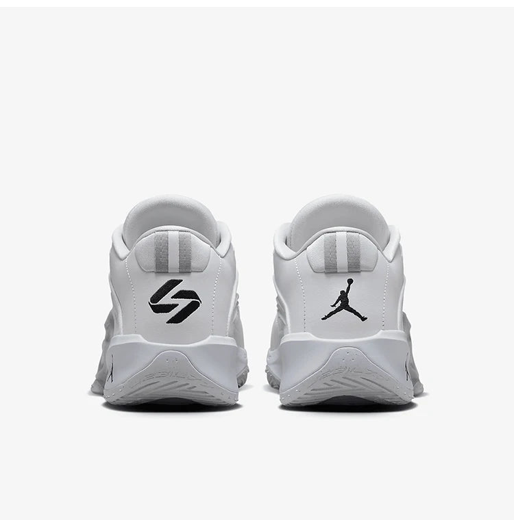 Nike Authentic JORDAN miesten pehmustetut matalavartiset koripallokengät FQ7455-106