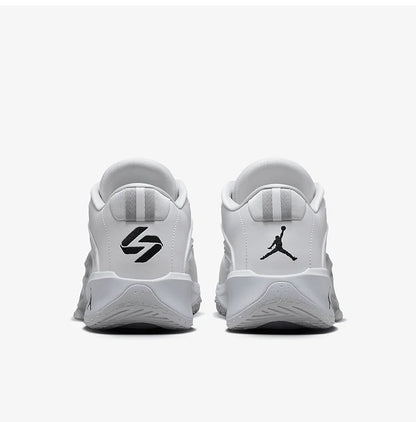 Nike Authentic JORDAN miesten pehmustetut matalavartiset koripallokengät FQ7455-106