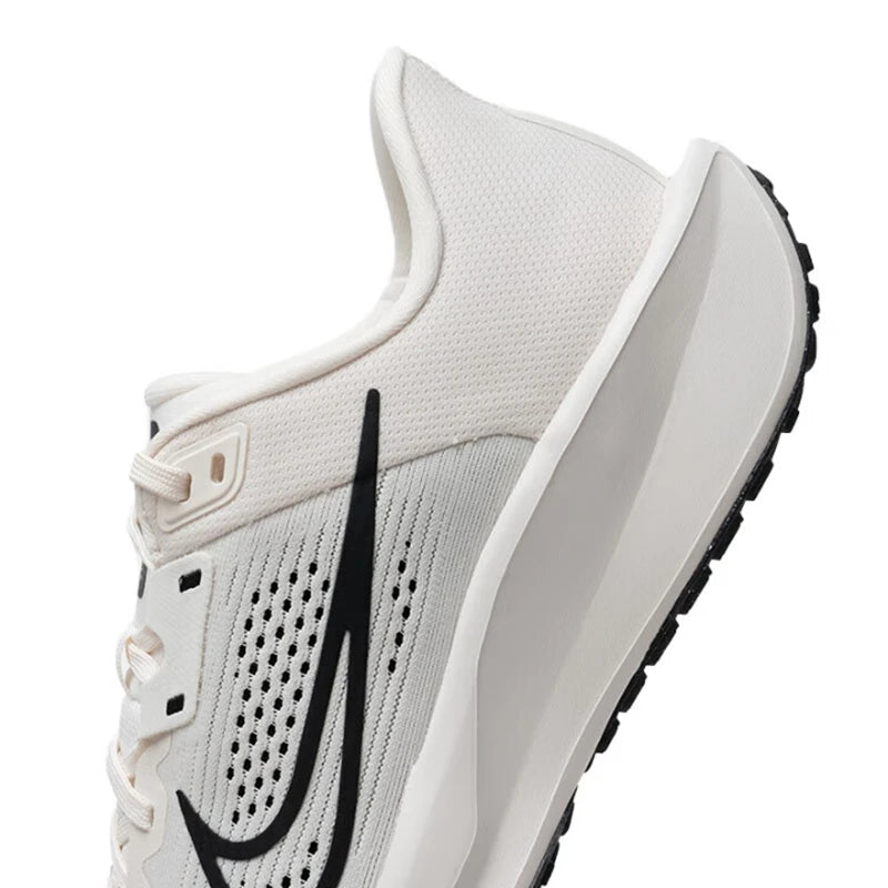 Originálne pánske bežecké tenisky NIKE QUEST 6
