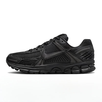 Nike Zoom Vomero 5 Unisex-juoksukengät, maksimaalinen pehmustus, mukavuus, päivittäiseen harjoitteluun sopivat lenkkikengät BV1358-003
