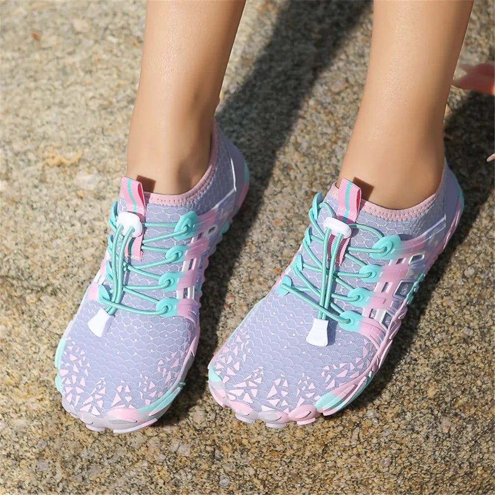 Men's and women's water shoes, upstream wading swimming barefoot five-finger aqua shoes, colorful beach seaside light unisex sneakers new