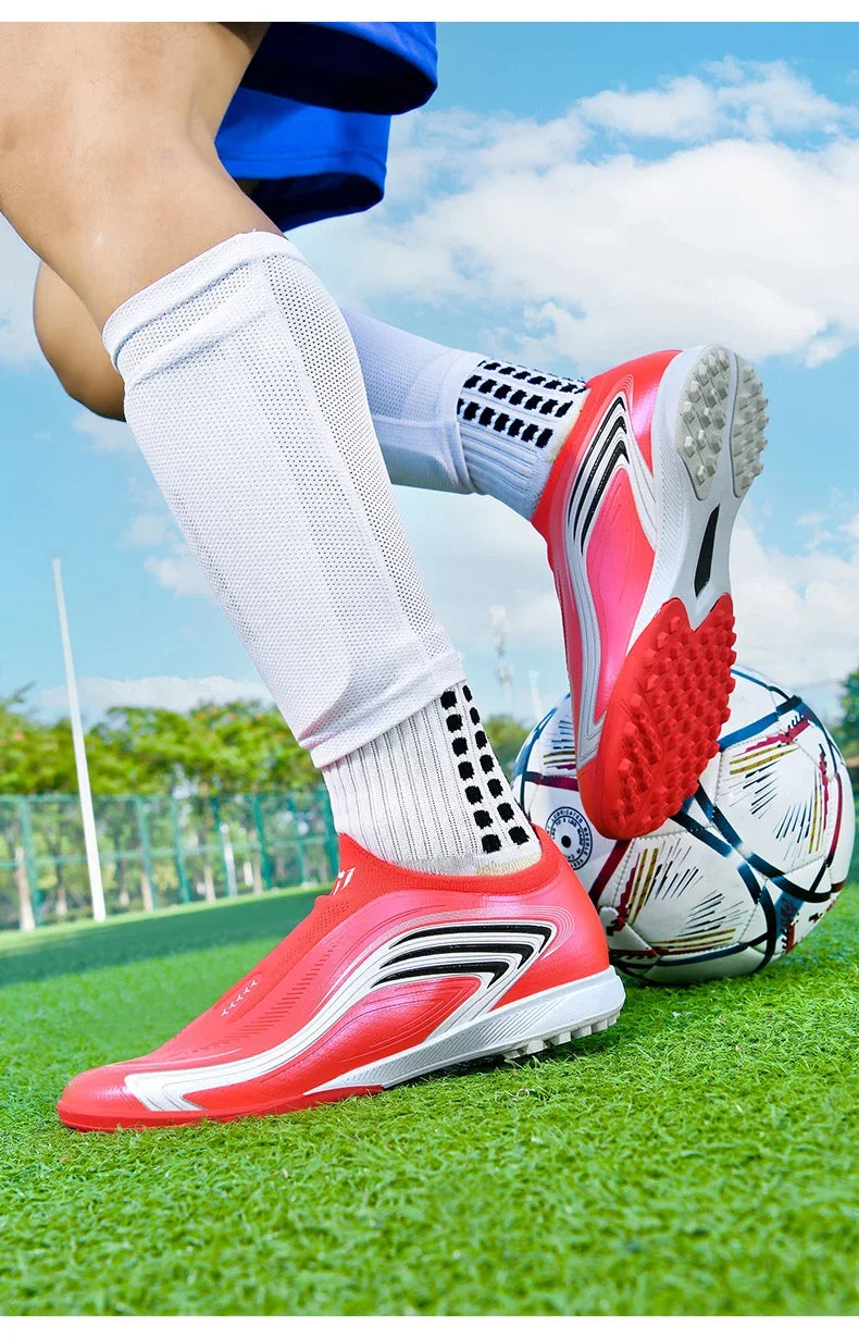 Nouvelles chaussures de football pour hommes, mi-hautes, de haute qualité, crampons pour terrain en gazon, baskets antidérapantes pour intérieur, très vendues, pour matchs en extérieur