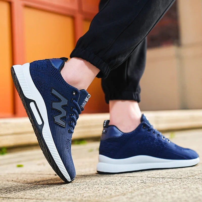 Masszív férfi cipő, magasságnövelő talpbetét 6 cm, sport, nagy méret 37–46