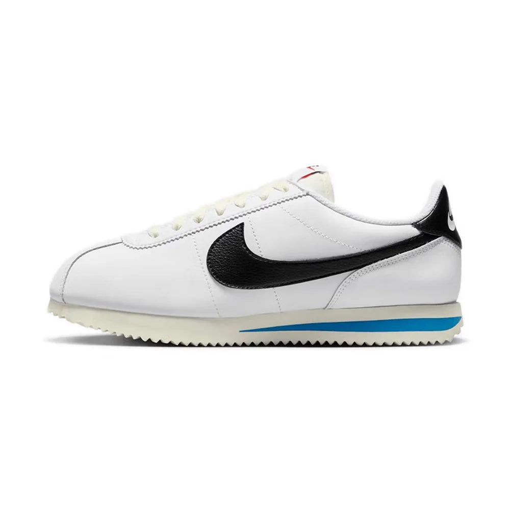 Sneakers Nike Classic Cortez: design retrò classico, comfort, ammortizzazione, leggerezza e resistenza per l’uso quotidiano DM4044-002