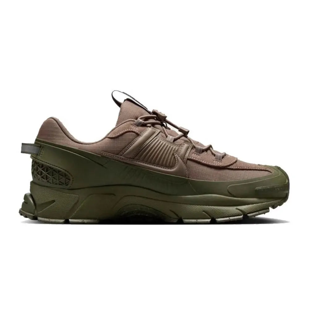 Nike ZOOM VOMERO ROAM Retro módní ležérní běžecké boty pro každodenní nošení a dojíždění, prodyšné, měkké, nízké, pro muže, hnědé FV2295-201