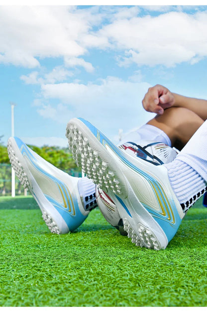 Nouvelles chaussures de football pour hommes, mi-hautes, de haute qualité, crampons pour terrain en gazon, baskets antidérapantes pour intérieur, très vendues, pour matchs en extérieur