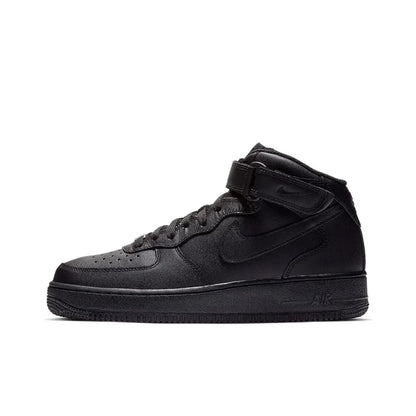 Nike Air Force 1 Mid Unisex-sneakers – ankelstöd, klassisk dämpad komfort och slitstark för att kunna bäras hela dagen DQ7666-001