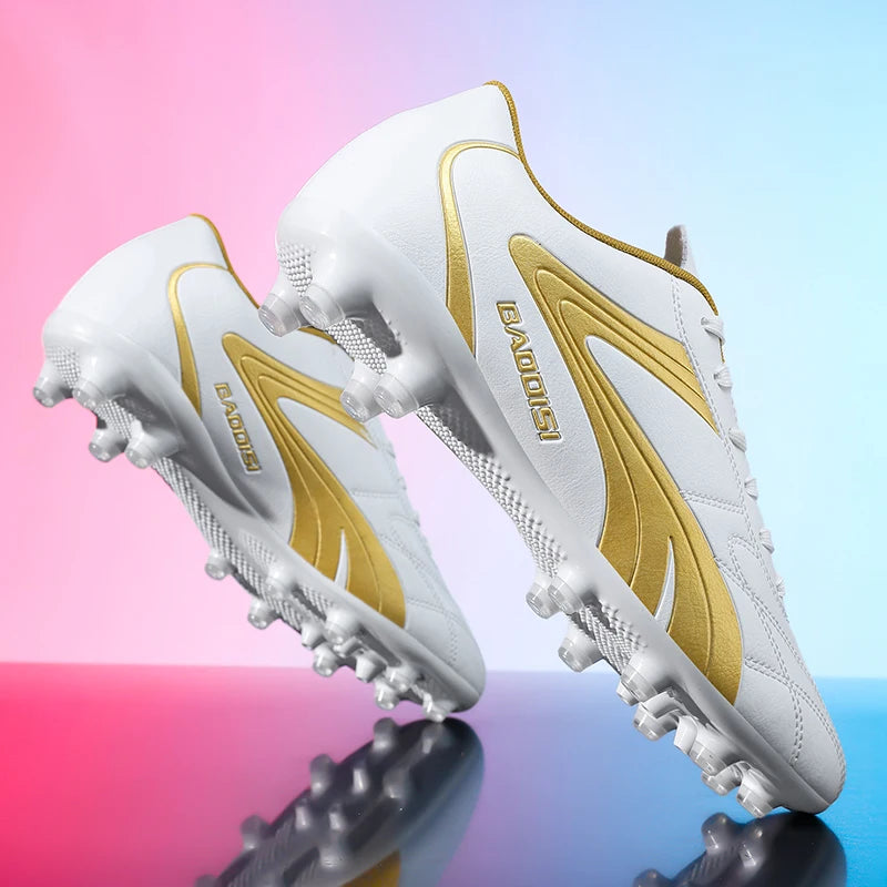 Men Soccer Shoes Breathable Football Boots Futsal Ultralight Professional Training Sneakers Unisex Grass Cleats Match Sport
